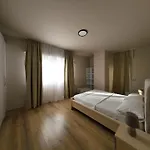 Sunset Seaview Апартаменты *